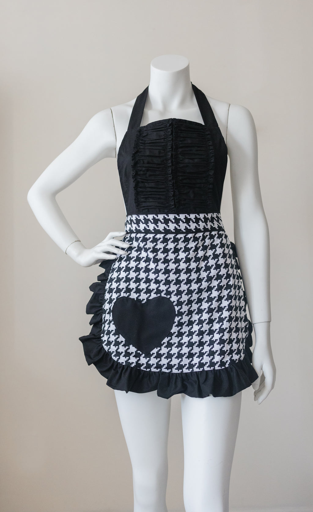 Vintage darling houndstooth